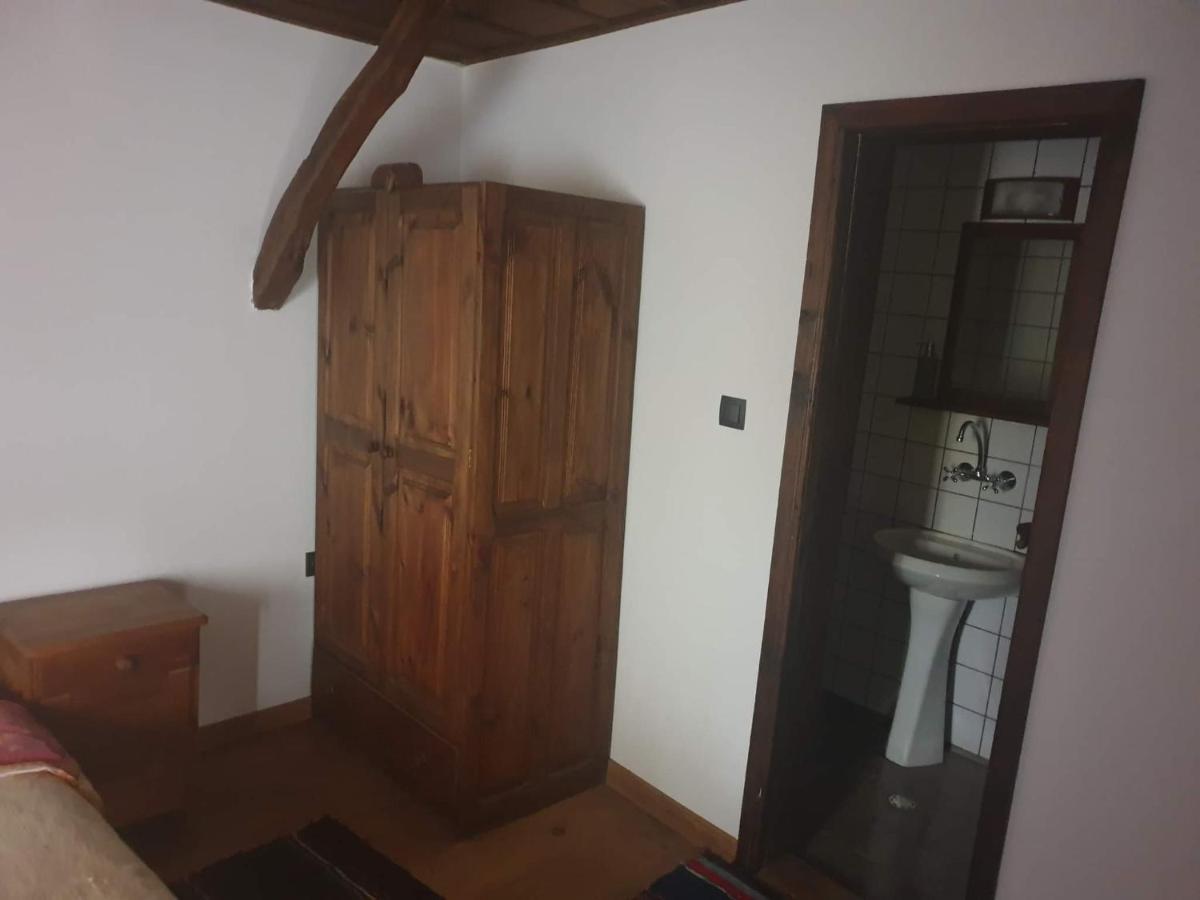 Къща За Гости Близнаците Leşten Exterior foto