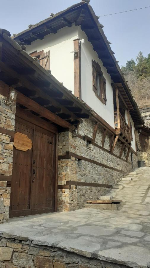 Къща За Гости Близнаците Leşten Exterior foto