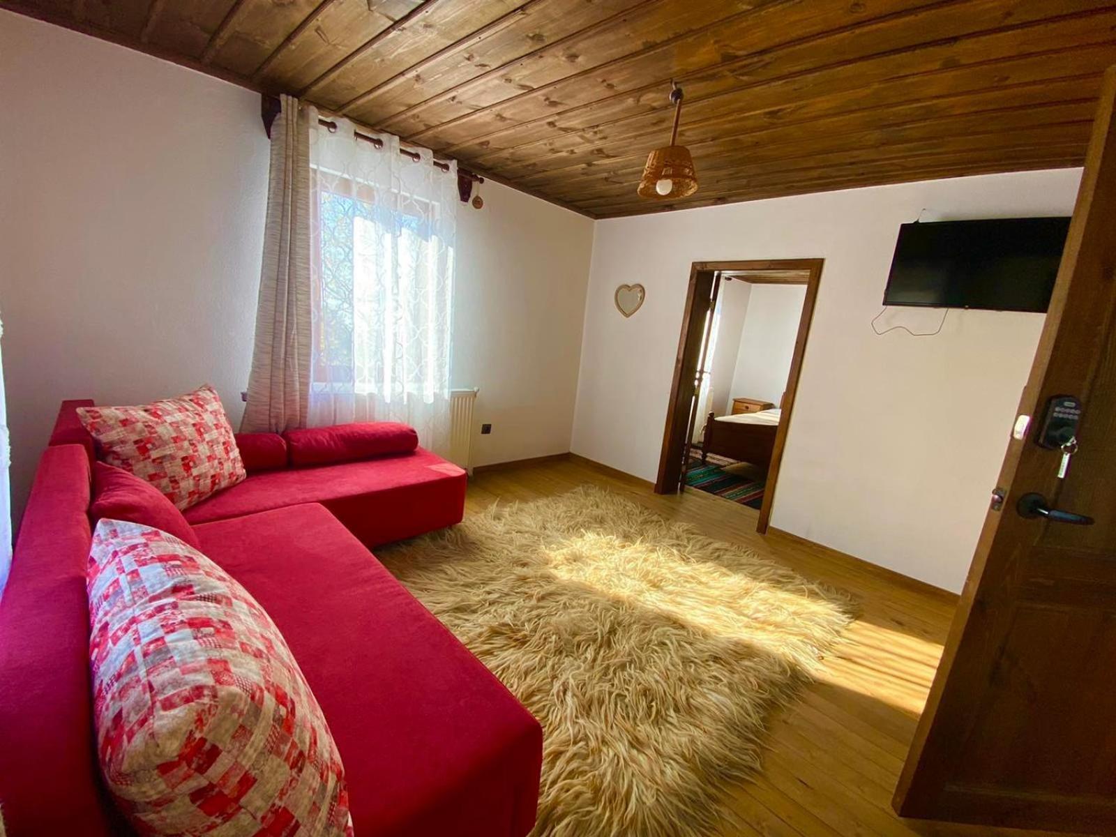 Къща За Гости Близнаците Leşten Exterior foto